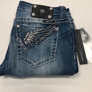 Miss Me straight leg jeans 💘